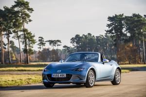 Mazda MX-5 Arctic 2017 года (UK)